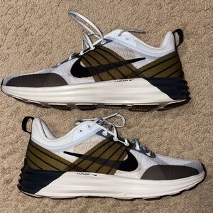 Nike Lunar Roam
